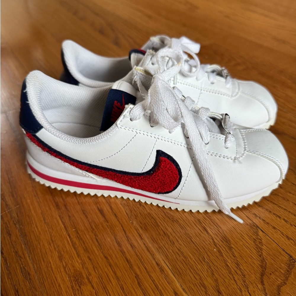Nike Kids White and Red Sneakers